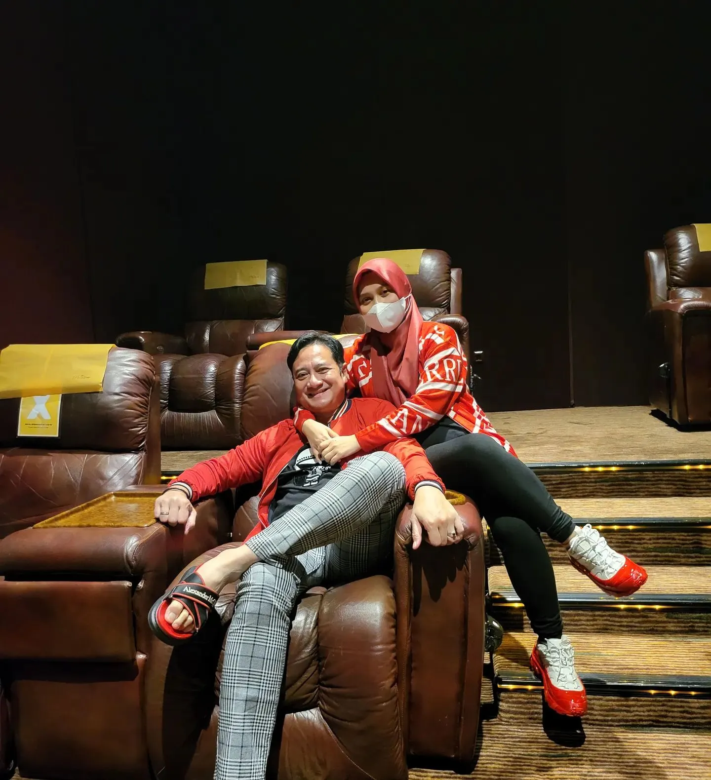  (credit: Instagram.com/nyaisarni2/)