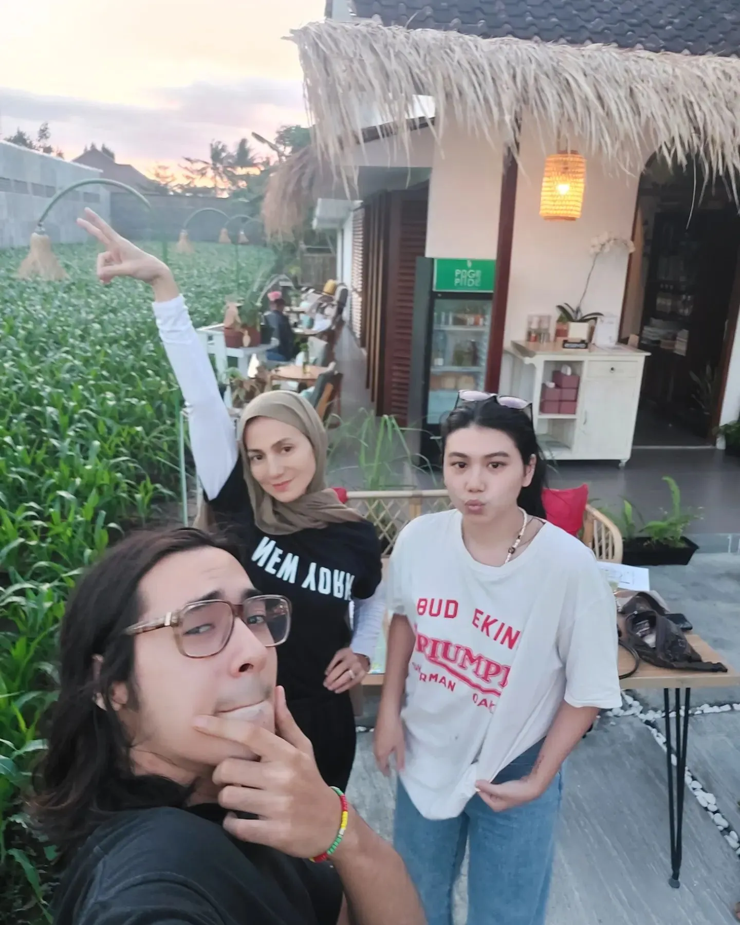 (credit: Instagram.com/wanda_hamidah/)