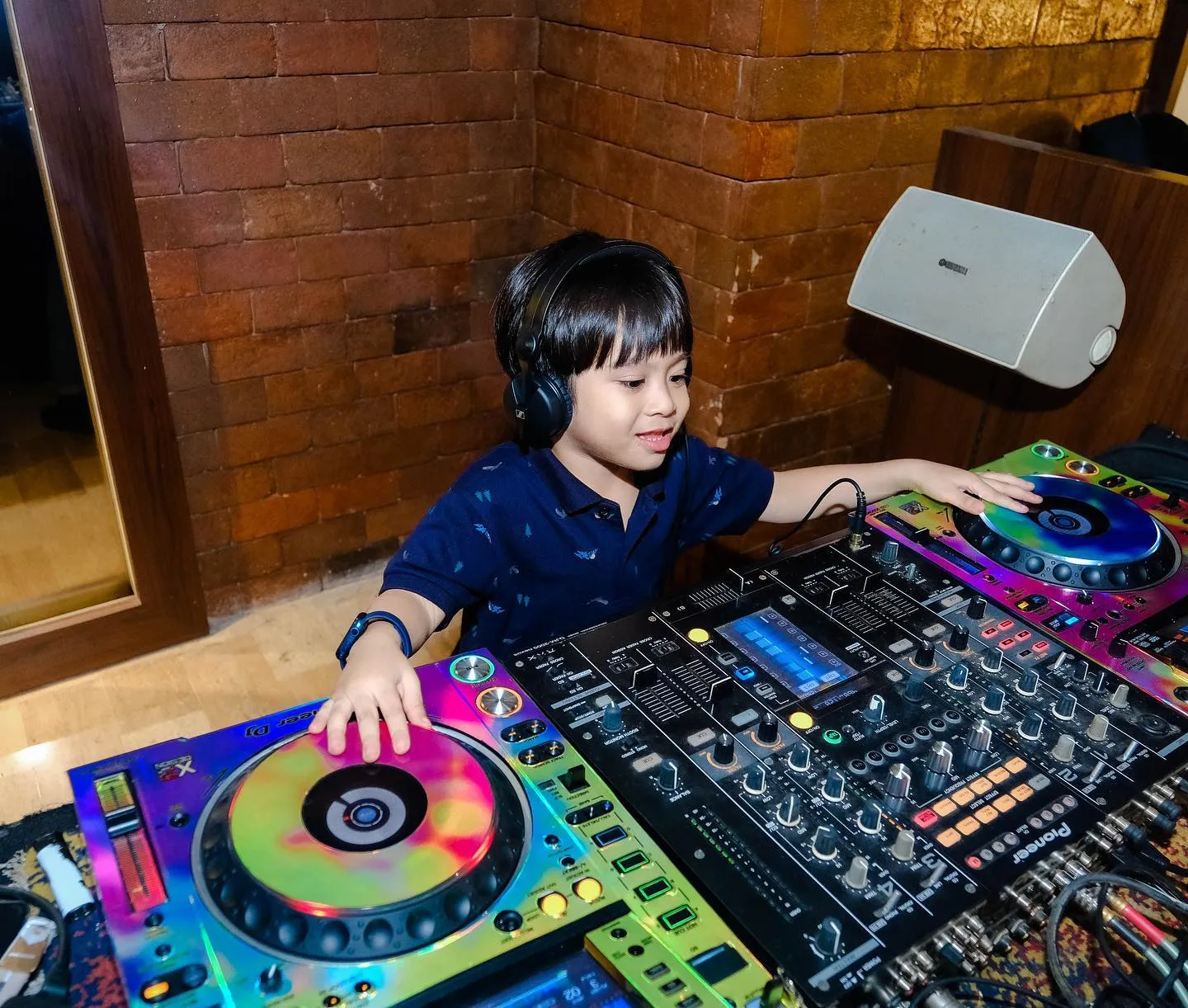 (credit: Instagram.com/putriuna/)