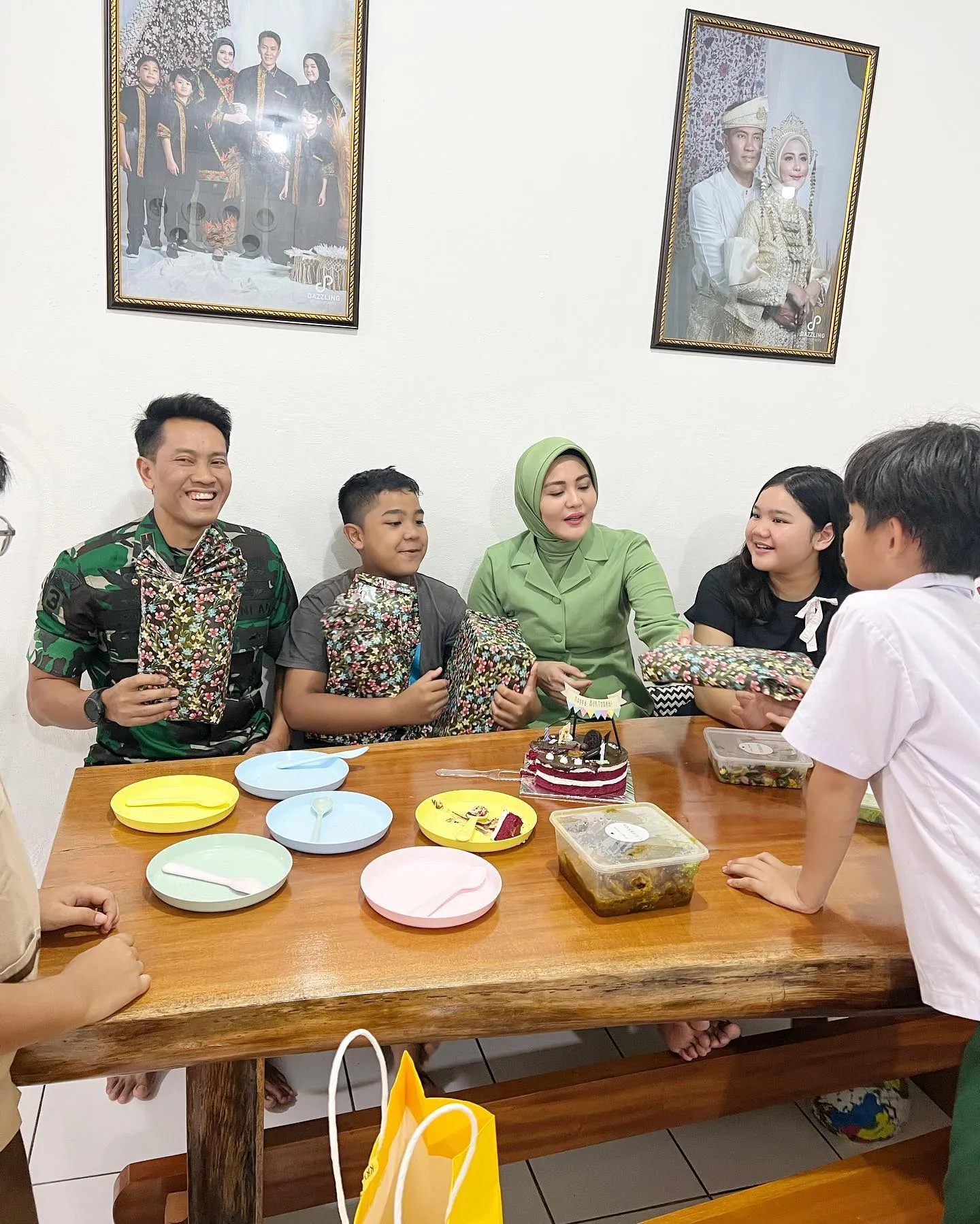 (credit: Instagram.com/julianamoechtar/)