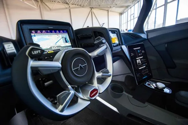 Mobil terbang ini dibanderol Rp 21 Miliar dan pemilik atau pengemudi diharapkan memiliki SIM mengemudi serta lisensi pilot © AeroMobil