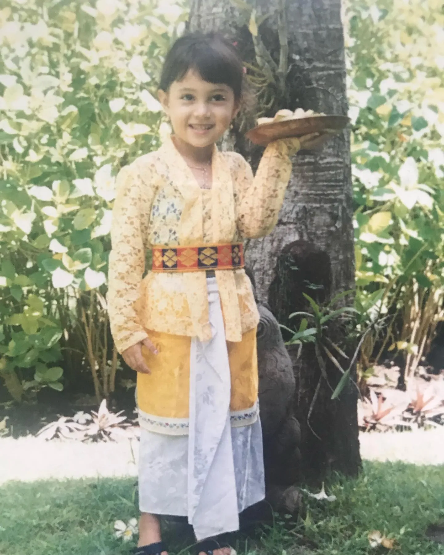 (credit: instagram.com/anggikabolsterli)