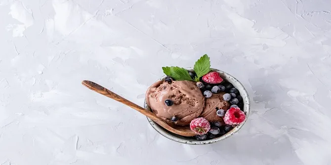 Ilustrasi Es Krim Cokelat (Credit: Shutterstock)