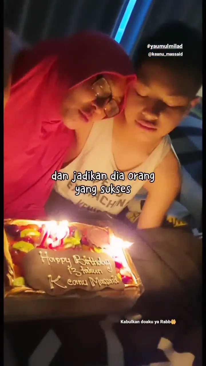  (credit: Instagram.com/angelinasondakh09/)