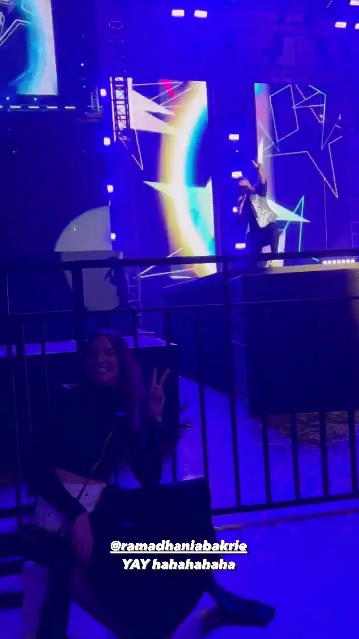 (credit: Instagram.com/theresawienathan)