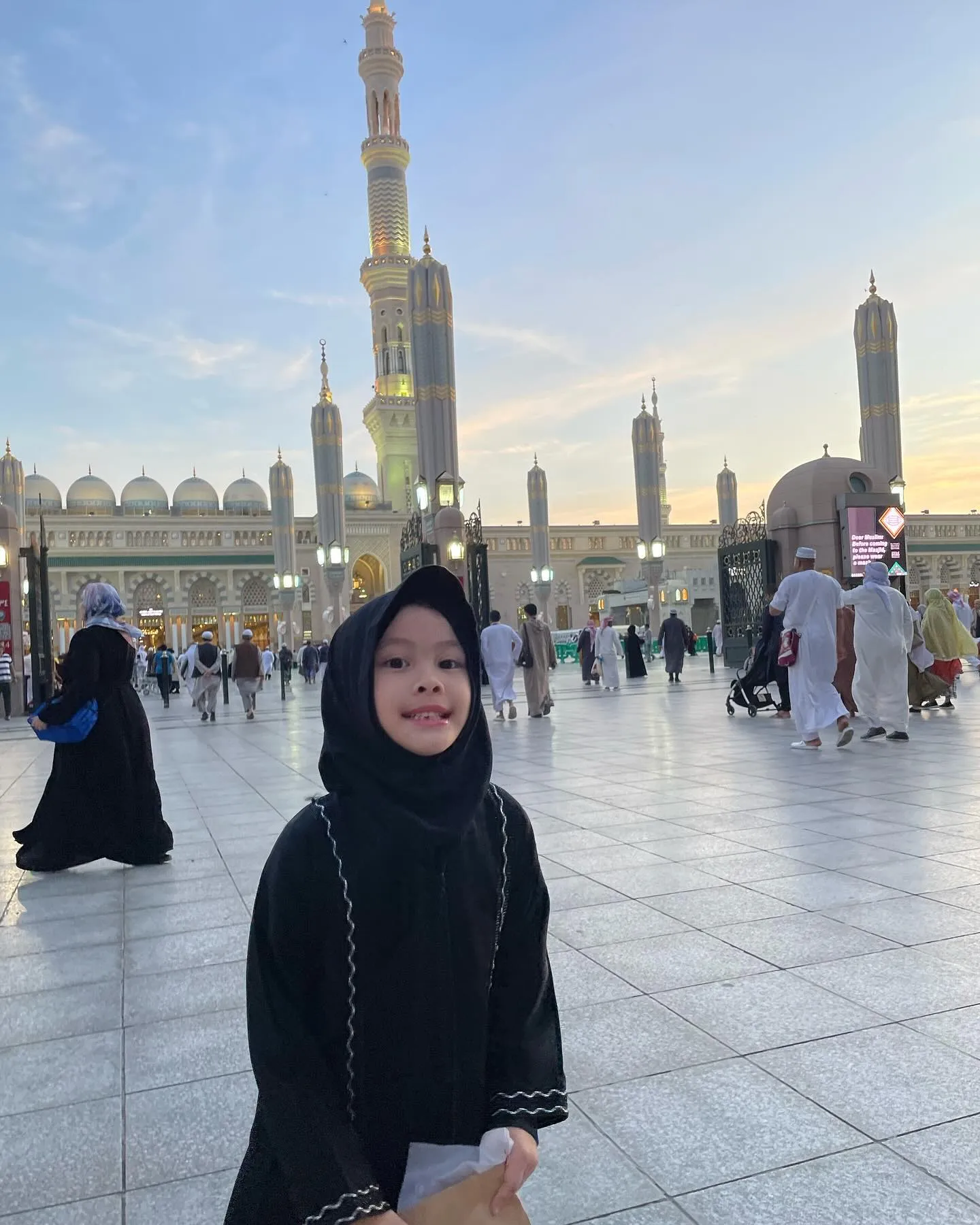 Paras cantik anak  Acha Septriasa (credit: Instagram.com/septriasaacha)