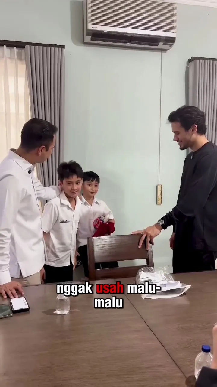 Disebut Kena Starstruck