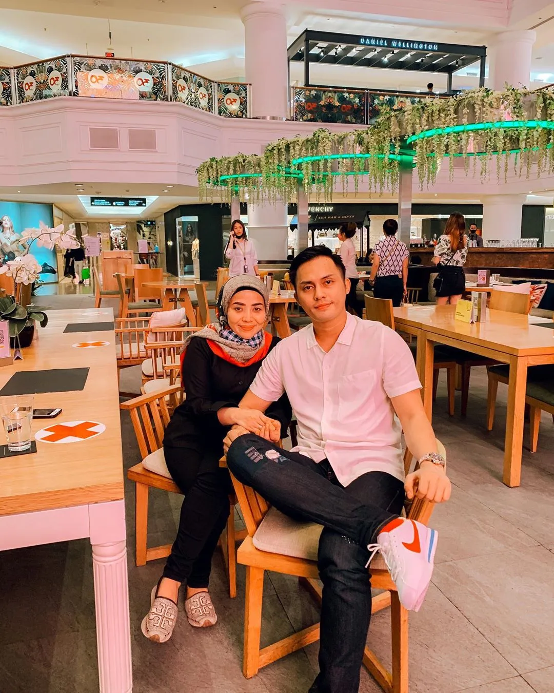 Tampil Stylish Bak Seumuran
