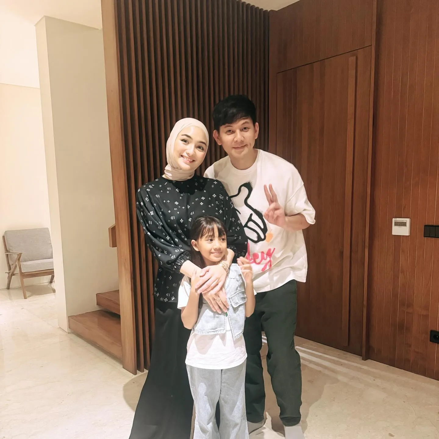 Reuni Pemain TUKANG BUBUR NAIK HAJI Sosok Anak Jadi Sorotan (credit: instagram/andiarsyil)