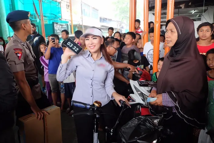 Mantan personel 7 Icons ini masih berkarya di dunia hiburan. (Angela Tee)