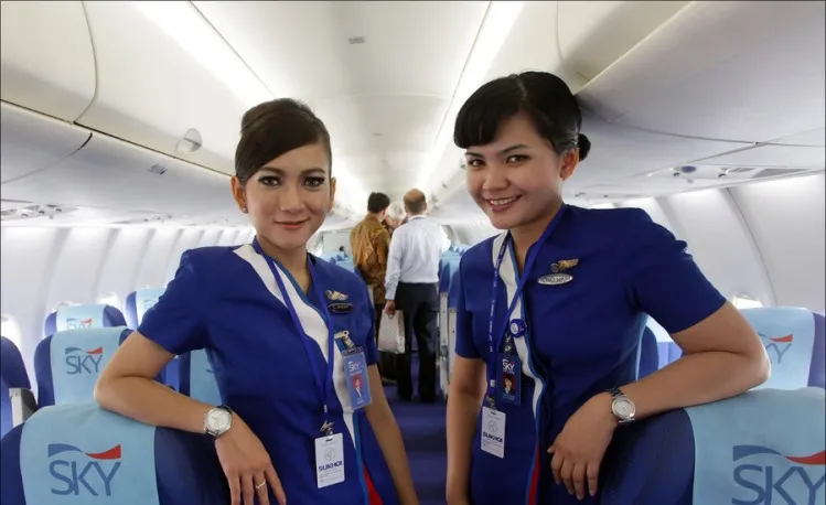 Gaji pramugari berkisar antara Rp 2-6 juta sekali terbang sebanding dengan risiko pekerjaan mereka © Qerja.com