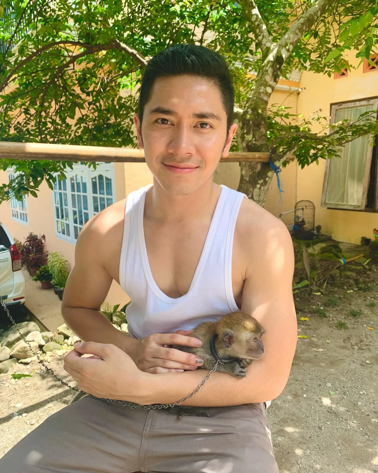 (credit: Instagram.com/mahiraemir/)