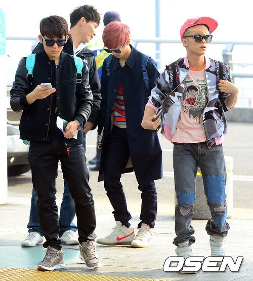 Teen Top di bandara Incheon, Jumat (8/3) bersiap menuju Jakarta |OSEN