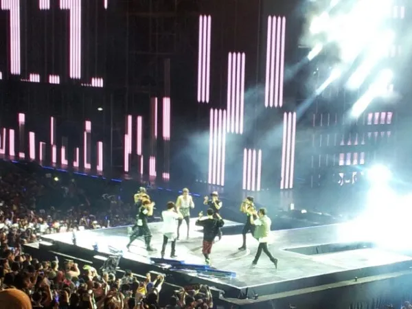 Penampilan Sexy, Free and Single Super Junior di Music Bank Jakarta. ©@officialriita