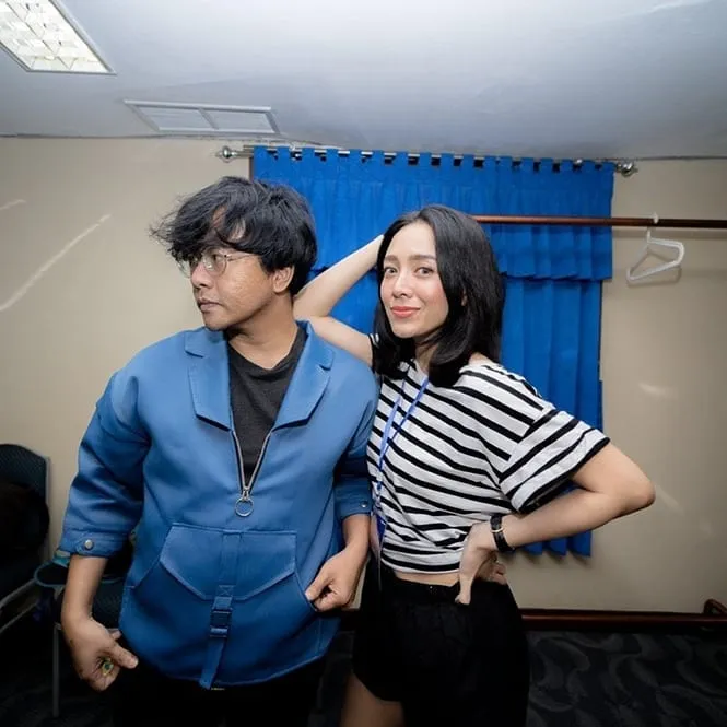 (credit: instagram.com/dea_ananda)