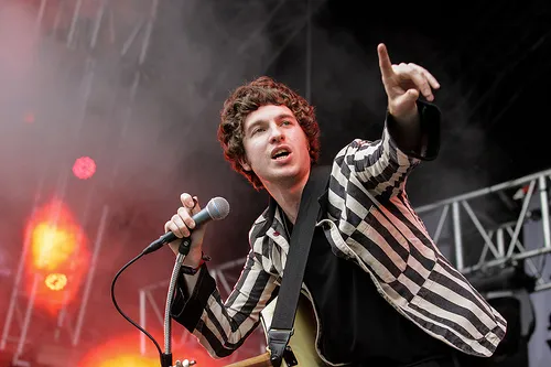 Luke Pirtchard Vokalis The Kooks