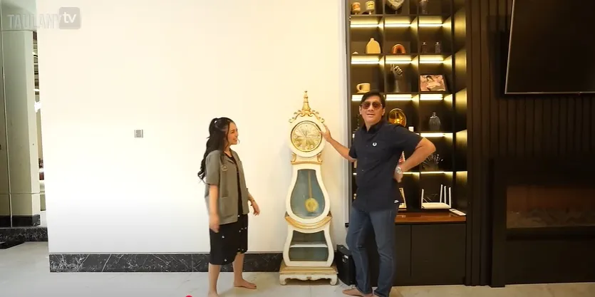 Andre Taulany berharap dapat jam serupa (credit: Youtube.com/TAULANY TV)