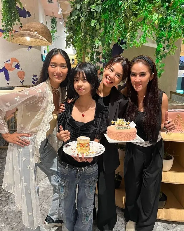 Dominique Diyose Dekat dengan Anak Sambung (credit: instagram/dominiquediyose)