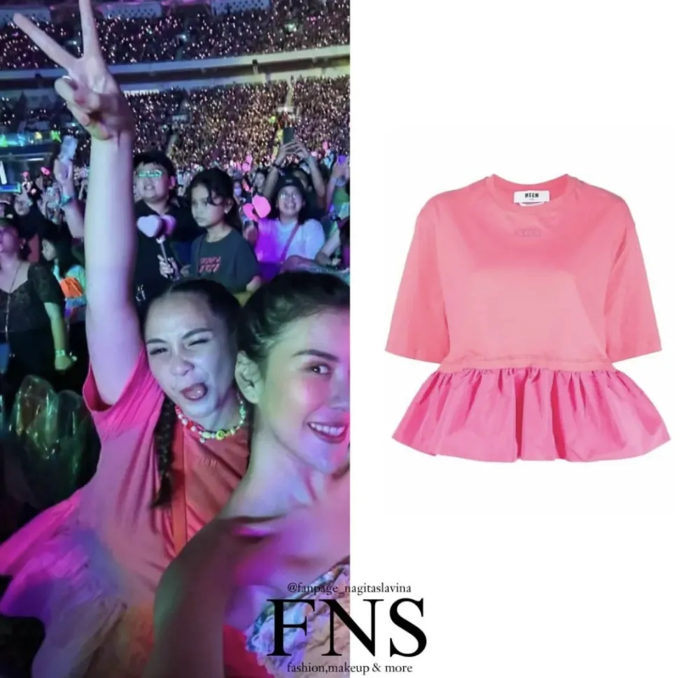 Pakai Atasan Pink