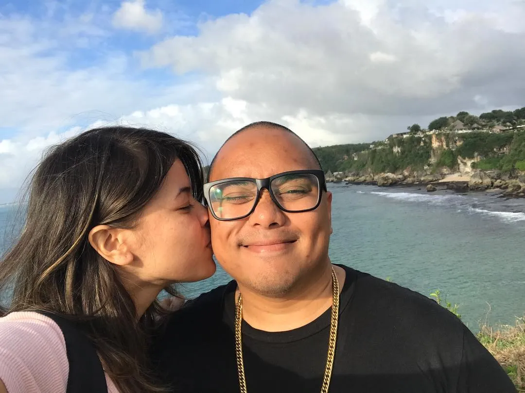 Romantis Banget Sama Istri
