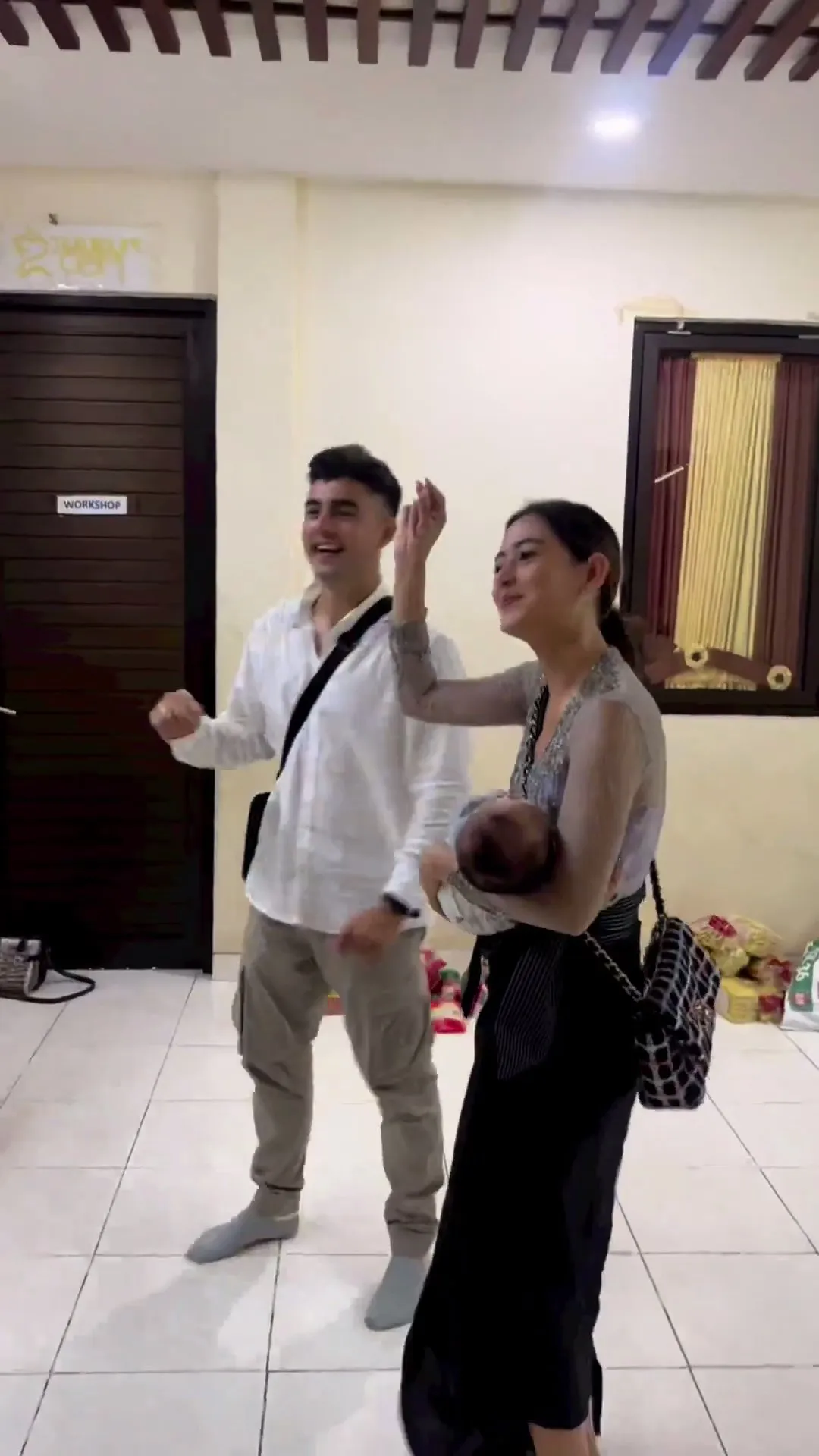 (credit: Instagram.com/indrabrotolaras/)