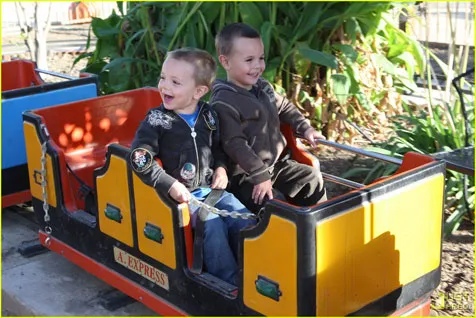 Sean dan Jayden @foto: justjared.com