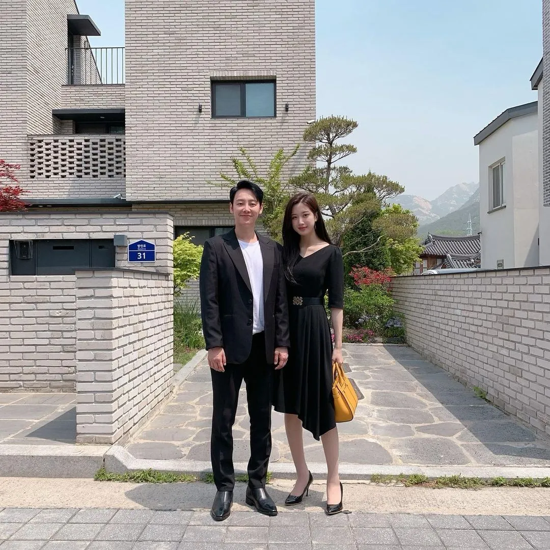 instagram.com/@yeohajin__