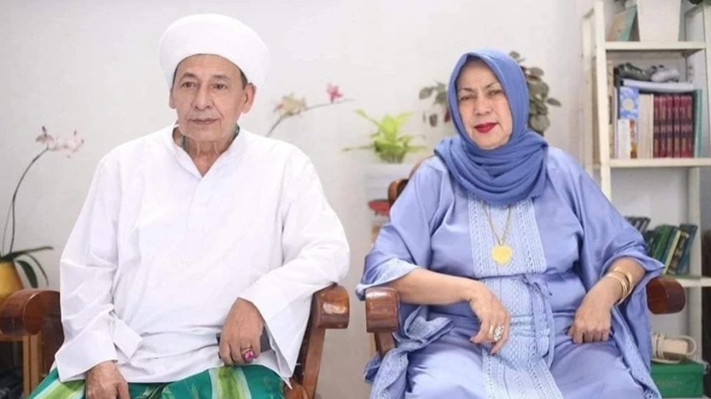 Profile of the Late Syarifah Salma, the Wife of Habib Luthfi who ...