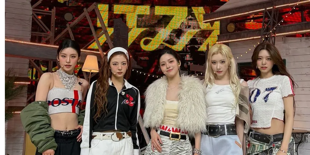 ITZY - Gold