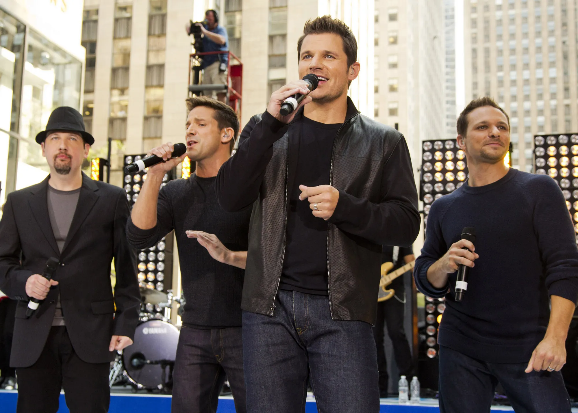 98 Degrees Rilis Album Pada 7 Mei