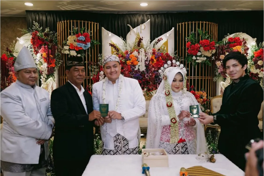 credit: https://www.instagram.com/attahalilintar/