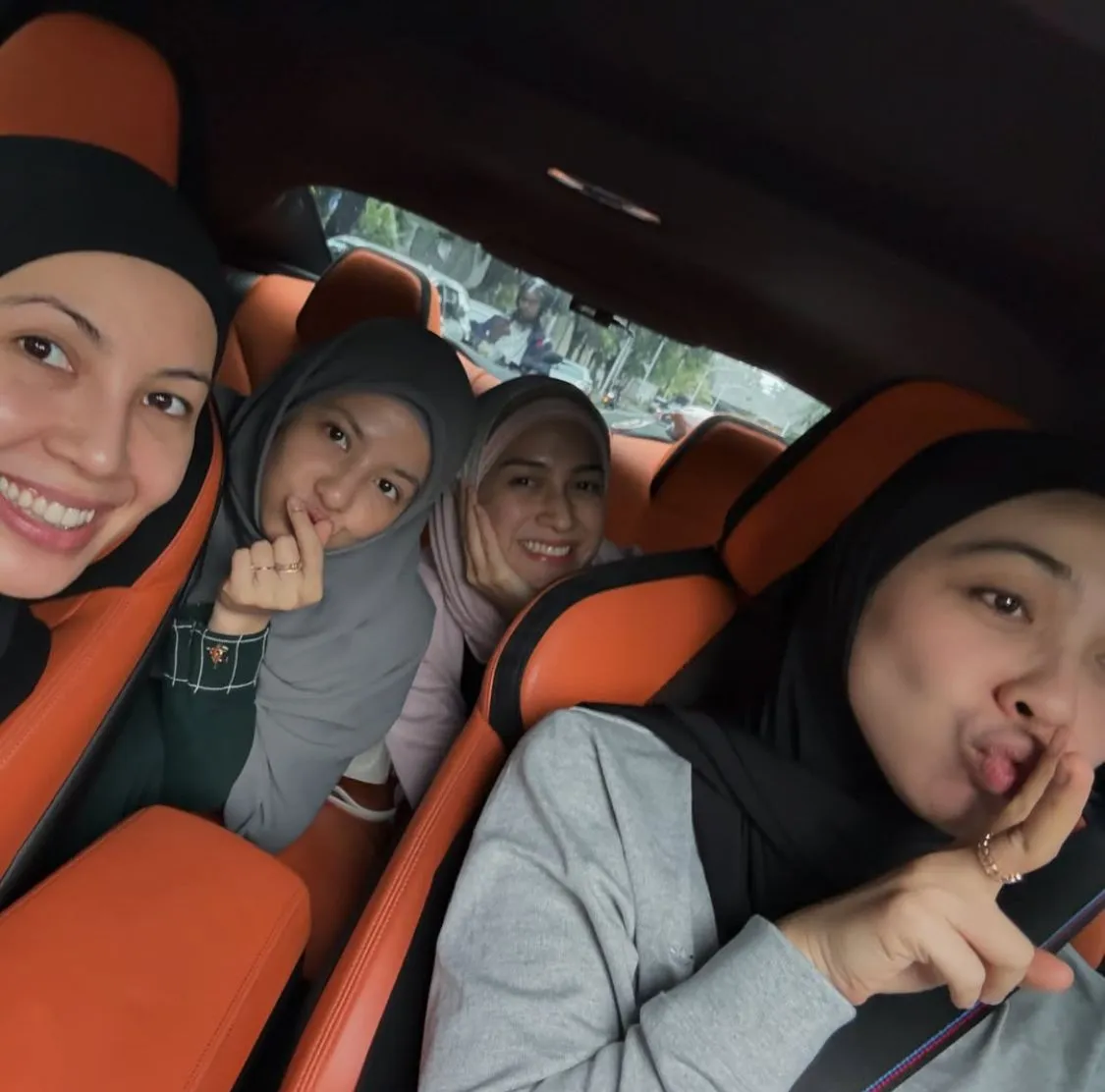 credit: https://www.instagram.com/ratnagalih/