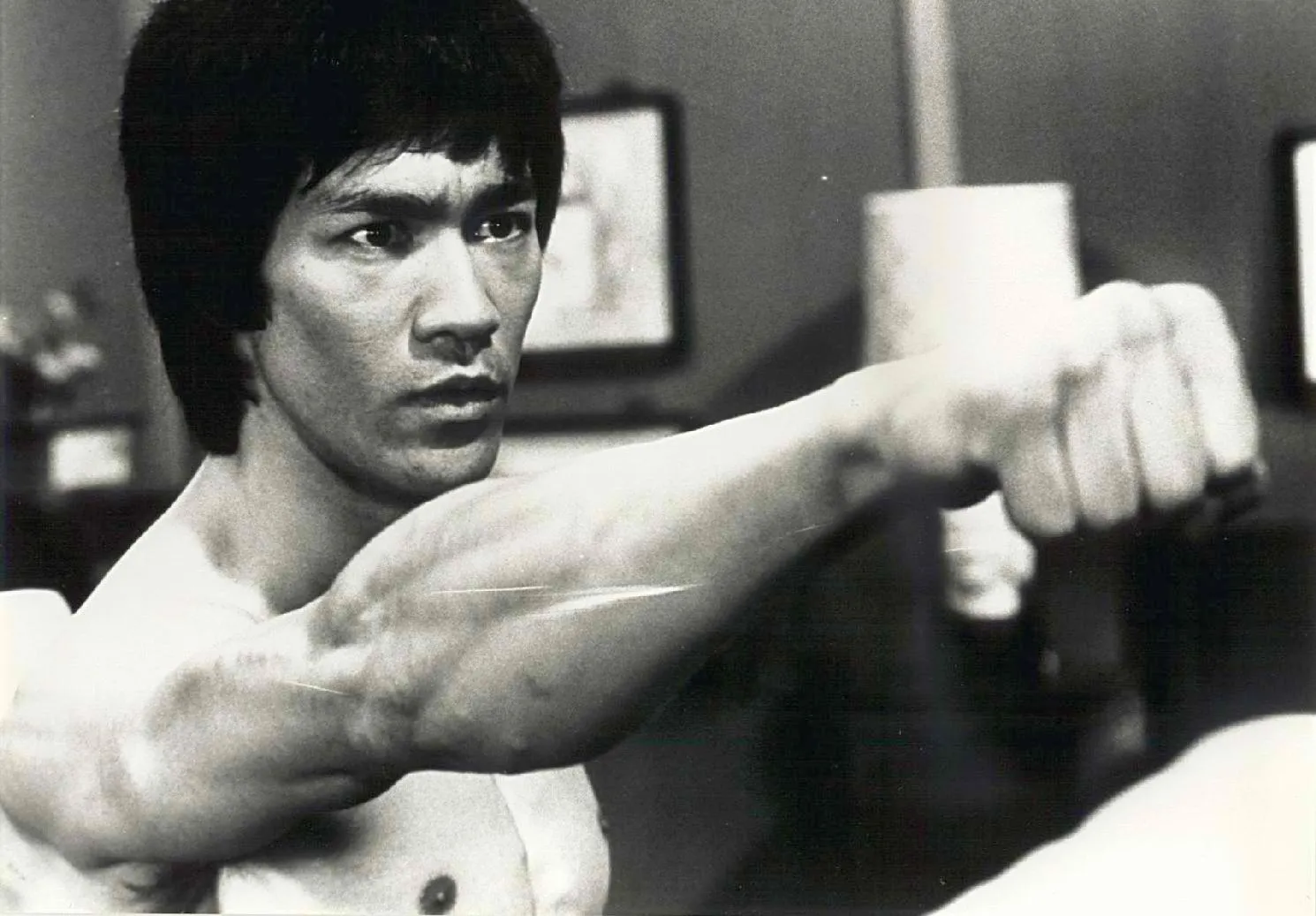 Aksi Bruce Lee dalam film | Foto: Fanpop