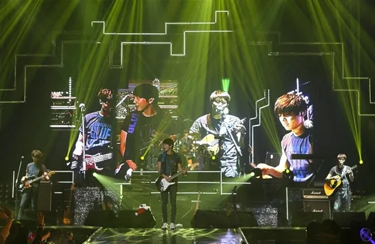 Konser dua hari CN Blue di Seoul membuat fans histeris ©soompi.com