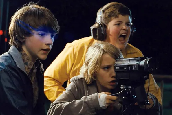 SUPER 8