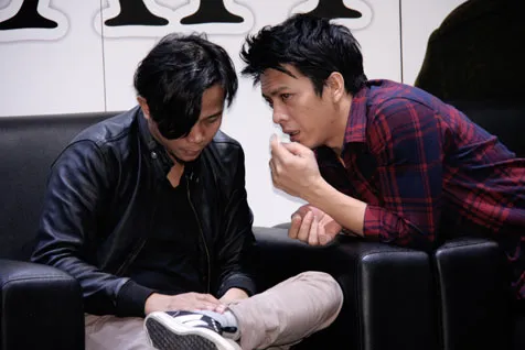 Ariel dan Reza berdiskusi @foto: KapanLagi.com®