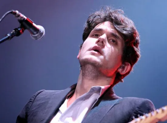 Yang kangen John Mayer, angkat tangan! @www.monstersandcritics.com 