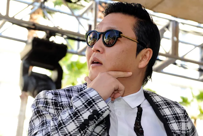 Masalahnya, PSY tak mau dianggap sebagai one-hot-wonder lalu hilang tak berbekas @popdust.com