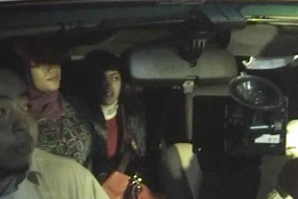 Suasana penjemputan Julia Perez dari rumah menuju Kejari @ Foto: KapanLagi.com®