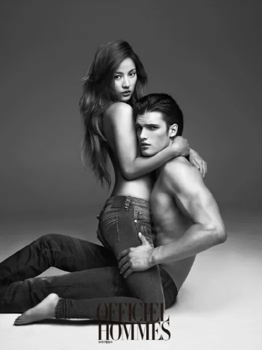 Sesi Foto Seksi Lee Hyori