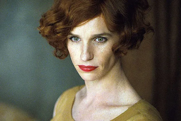 Eddie Redmayne sebagai Lili ELbe/©Yahoo Movies