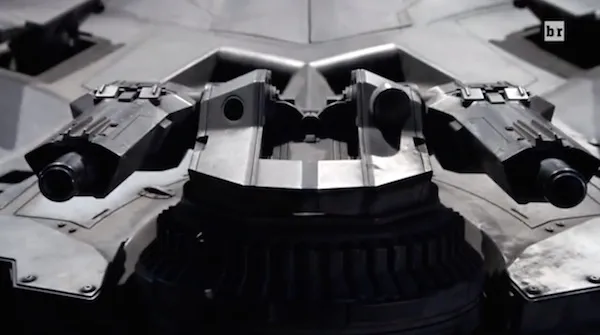 Gun Turrets, salah satu tambahan baru Bat Mobile 2016/©cinemablend.com