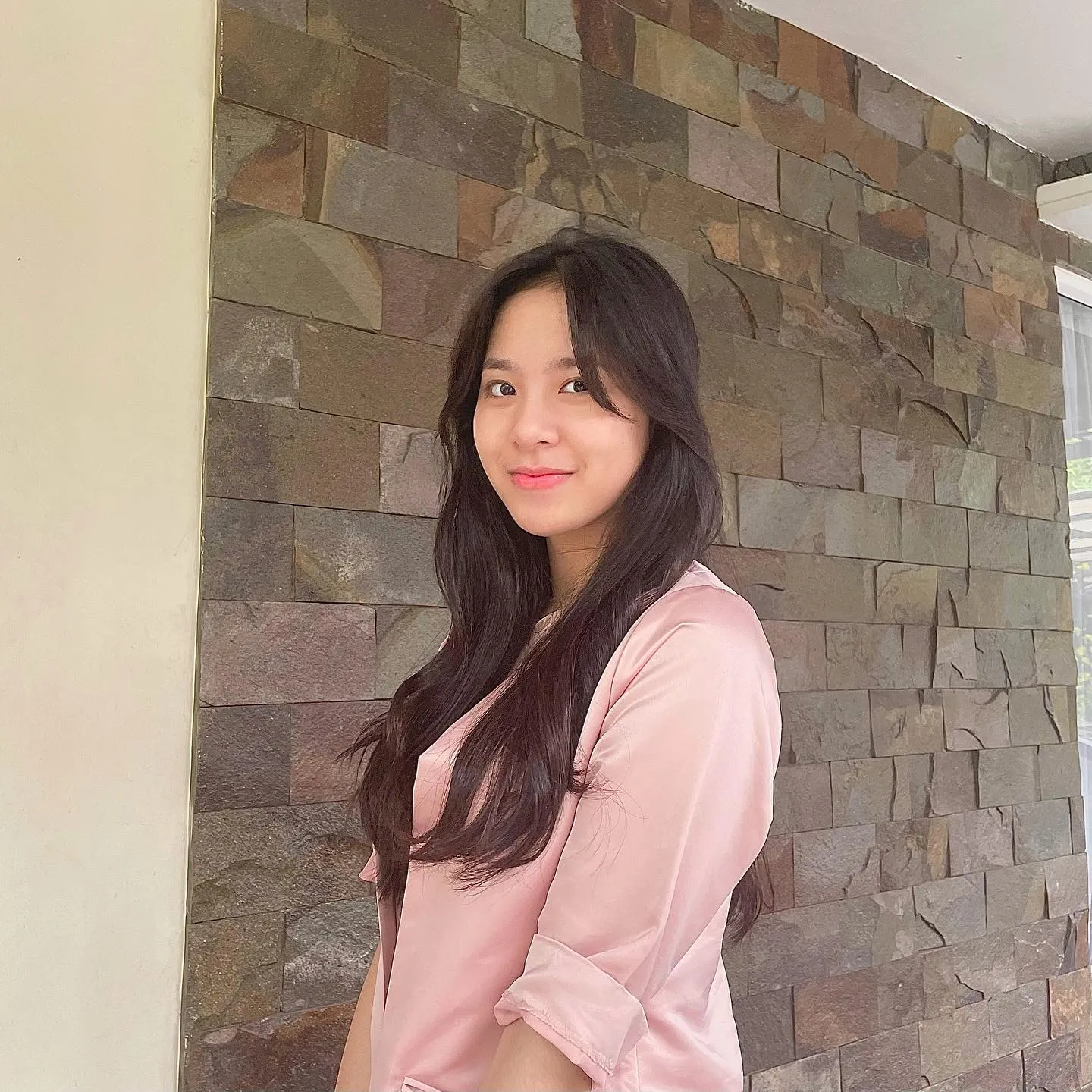 (credit: instagram/jkt48.zee)