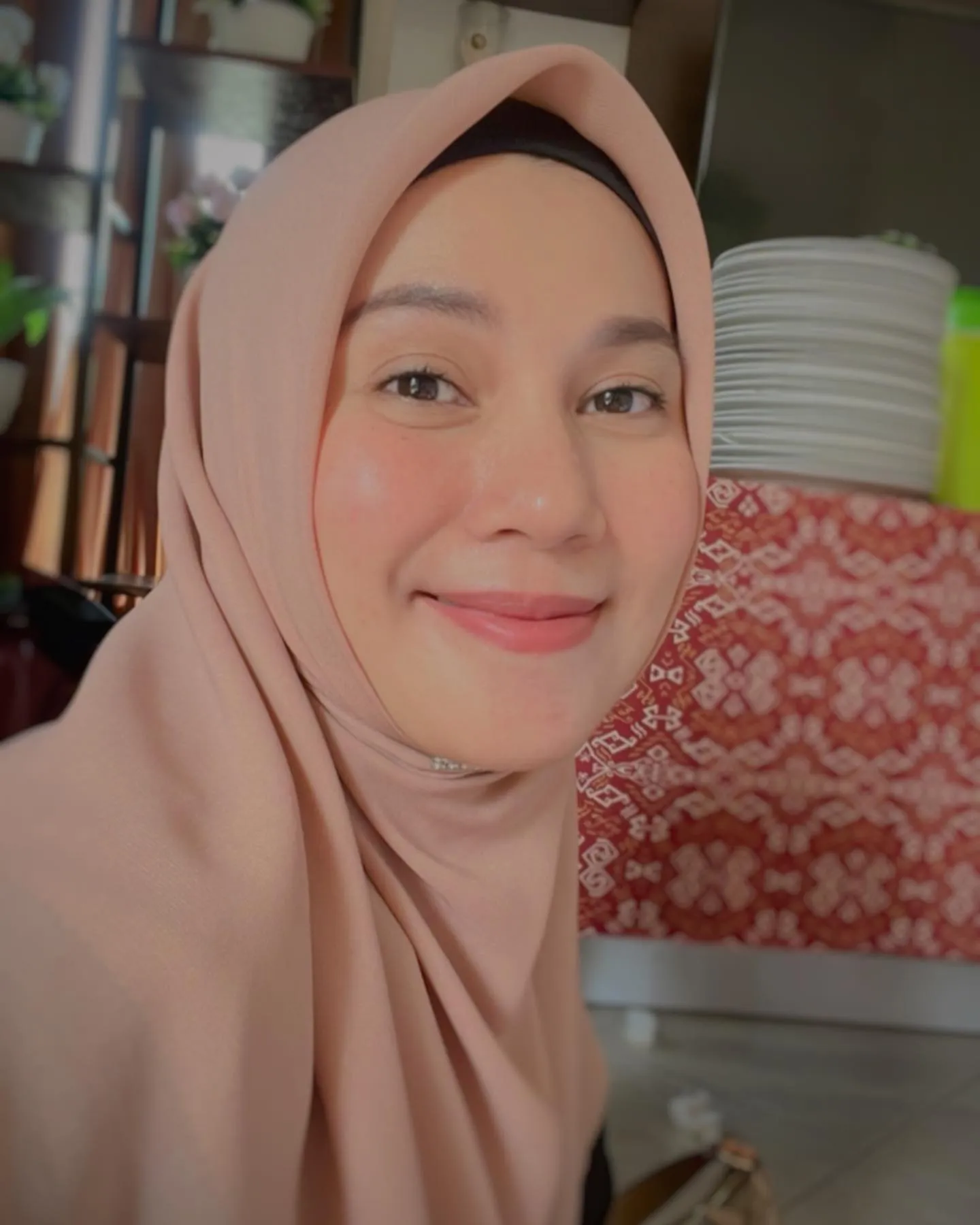 (credit: instagram/puputmelati)