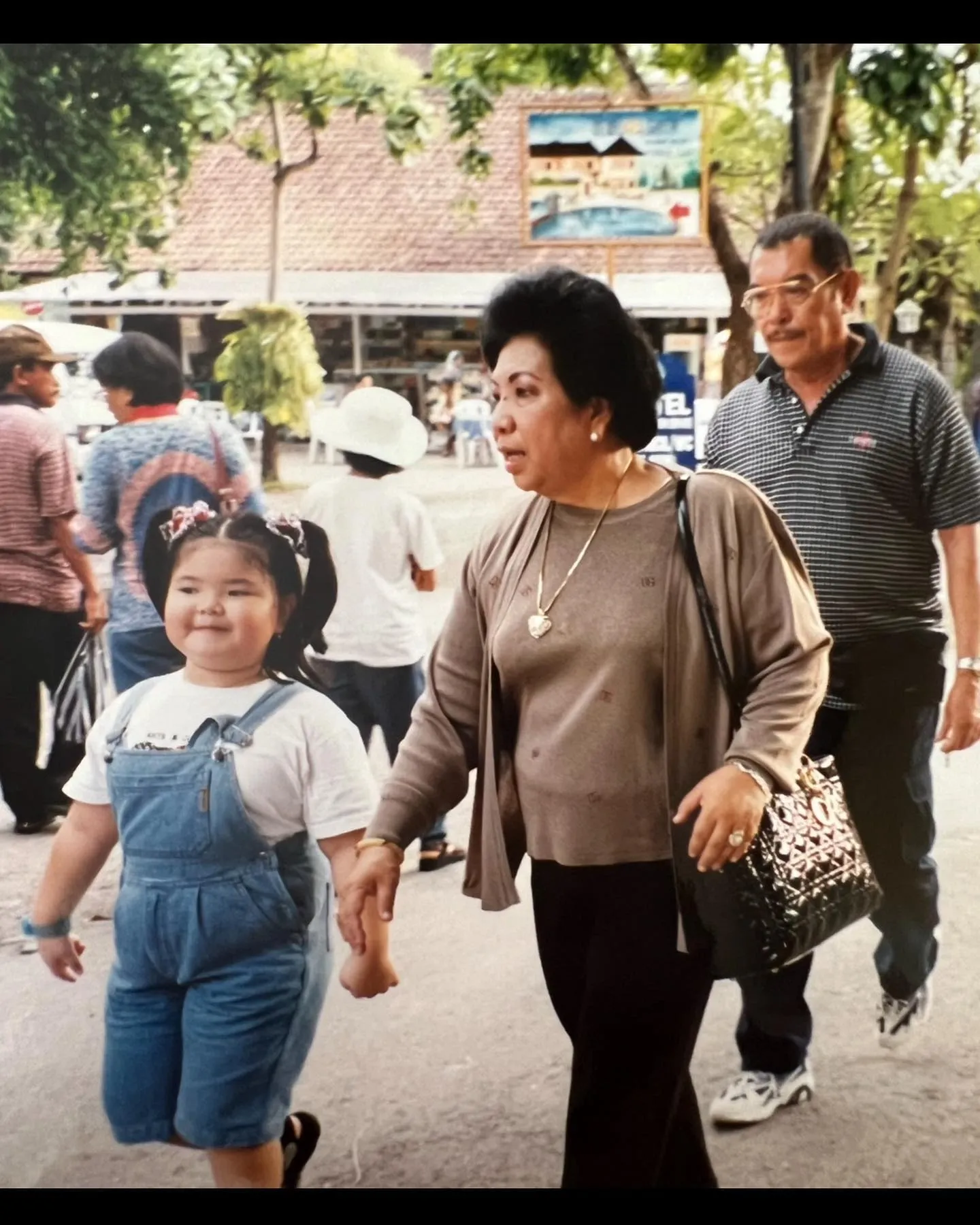 (credit: instagram/tinatoon101)