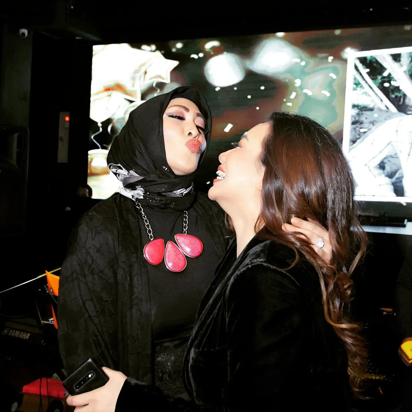 (credit: instagram/angelinasondakh09)