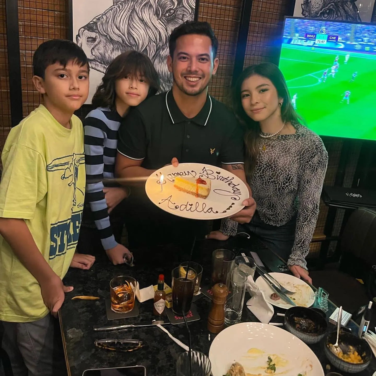 (credit: instagram/adilladimitrihardjanto)