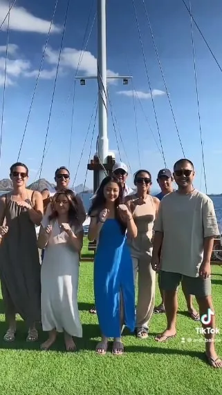 (credit: instagram/ardibakrie)