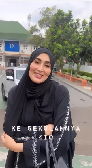 Datang ke Sekolah Anak