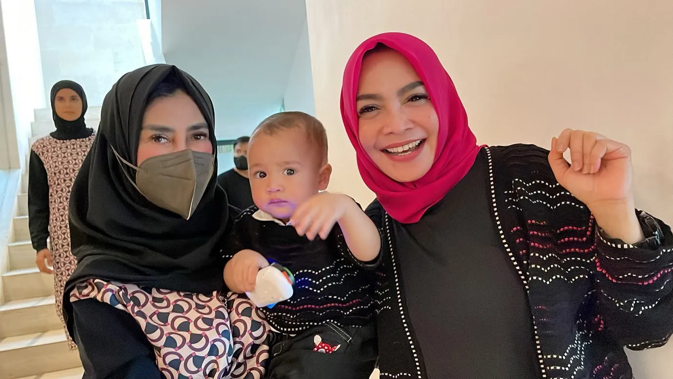 (credit: instagram/rieta_amilia)